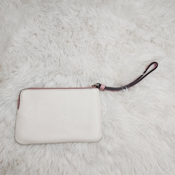 Coach Gold/Chalk MultiCorner Zip Wristlet With Stripe Heart Motif - Picture 6 of 10